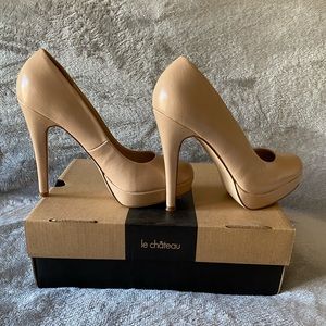 Le Château Nude Pumps